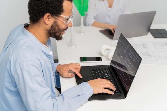 Why Small Businesses in Houston Need Reliable IT Support